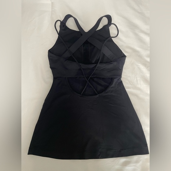 Old Navy Active Powersoft Print Crop Leggings in Small. GapFit Strappy Top in XS - Picture 14 of 16